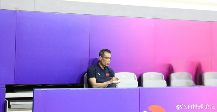 开云官网-来自日本籍的上海男排二传教练|中国男排|联赛冠军|季后赛|外教|球员_新浪体育_新浪新闻