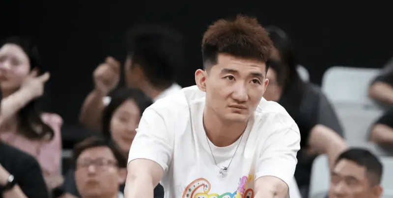 开云体育官网-孙铭徽及时复出出战生死战，你认为今晚广厦能否逆转晋级？